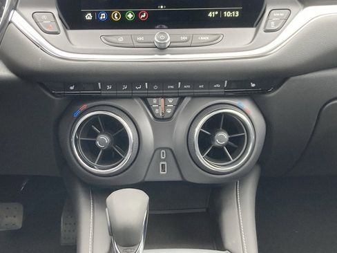 New 2025 Chevrolet Blazer LT image 19