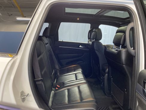 Certified 2020 Jeep Grand Cherokee Overland image 35