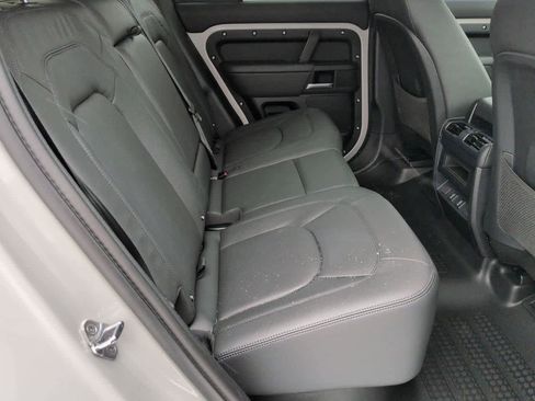 New 2026 Land Rover Defender 110 X-Dynamic SE image 20