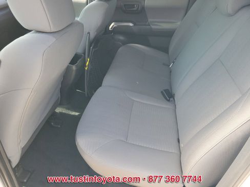 Certified 2018 Toyota Tacoma SR5 image 11