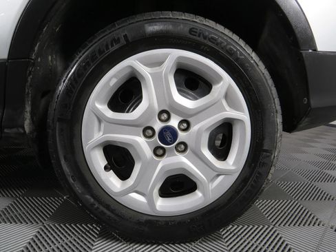 Used 2019 Ford Escape S image 42