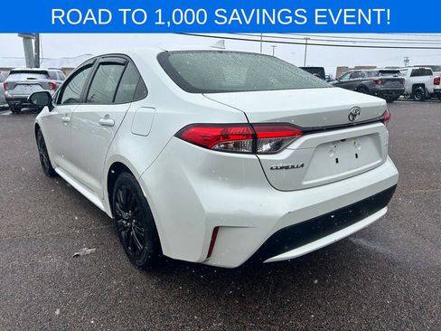 Used 2020 Toyota Corolla LE image 4