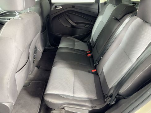 Used 2017 Ford Escape SE w/ SE Cold Weather Package image 15