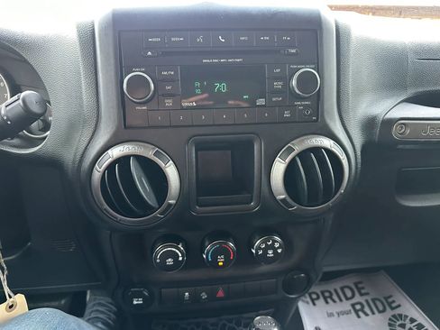 Used 2014 Jeep Wrangler Sport w/ Connectivity Group AWD/4WD image 20