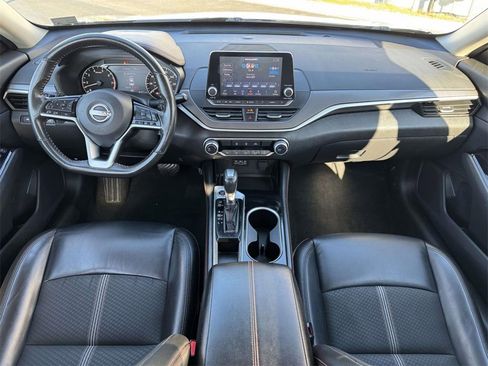Used 2023 Nissan Altima 2.5 SR image 2