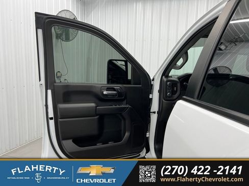 Used 2024 Chevrolet Silverado 2500 Custom w/ Custom Value Package AWD/4WD image 8