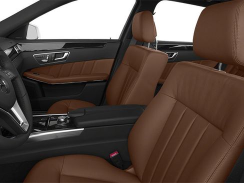 Used 2014 Mercedes-Benz E 350 4MATIC Sedan image 8
