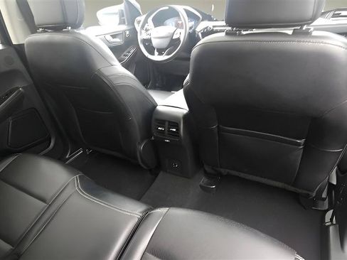 Used 2021 Ford Escape Titanium AWD/4WD image 26