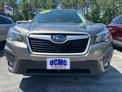 Used 2019 Subaru Forester Premium AWD/4WD image 2