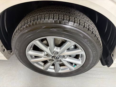 Used 2025 MAZDA CX-5 AWD 2.5 S w/ Preferred Package image 14