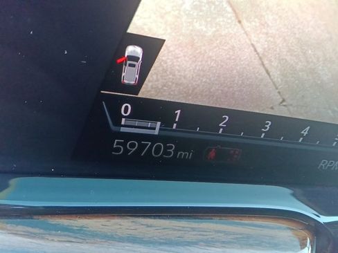 Used 2021 Cadillac Escalade ESV Luxury image 8