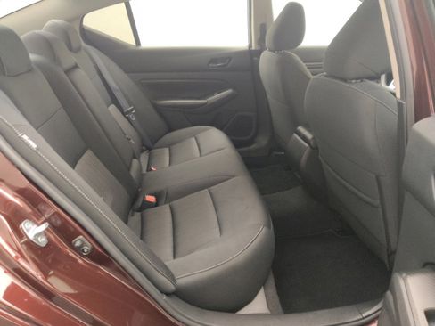 Used 2024 Nissan Altima 2.5 SV image 19