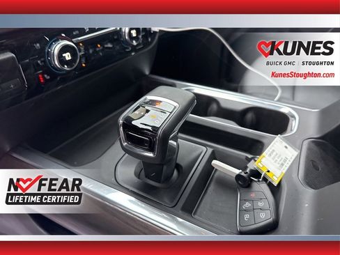 Used 2025 GMC Sierra 1500 SLT image 28
