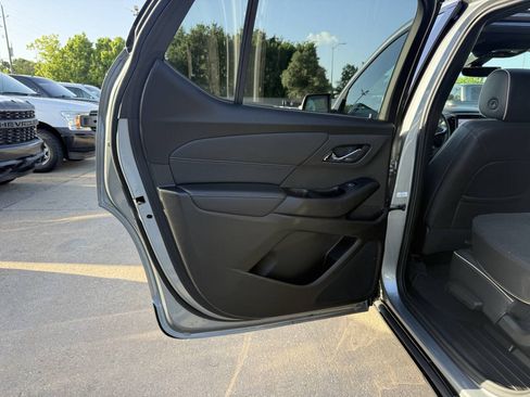 Used 2023 Chevrolet Traverse Premier w/ Redline Edition FWD image 13