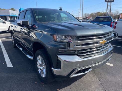 Used 2019 Chevrolet Silverado 1500 LTZ w/ LTZ Plus Package image 3