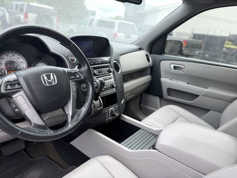 Used 2013 Honda Pilot Touring image 12