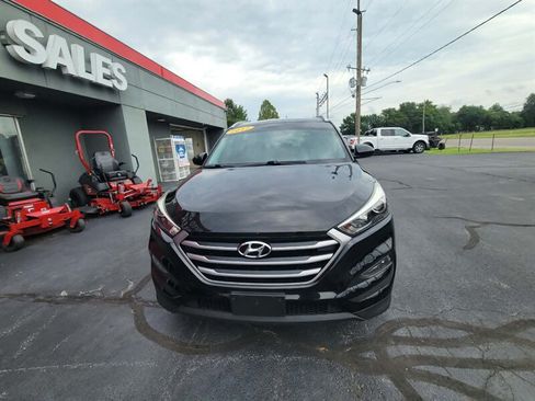 Used 2017 Hyundai Tucson SE w/ SE Popular Package 02 FWD image 9