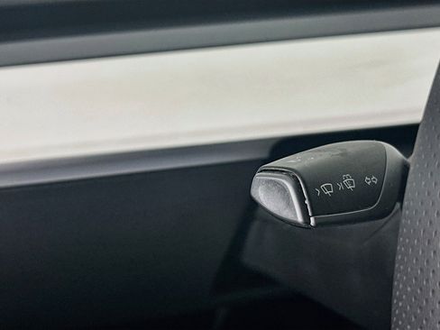 Used 2022 Tesla Model 3 RWD image 17