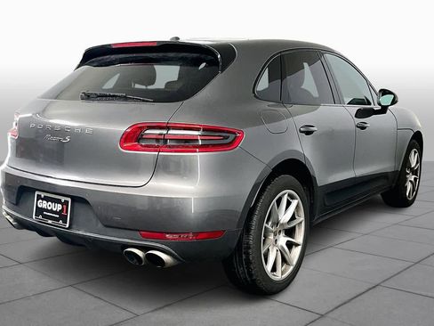 Used 2018 Porsche Macan S image 12