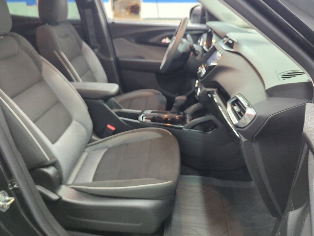 Used 2023 Chevrolet TrailBlazer LT w/ Convenience Package FWD image 30