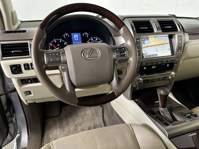 Used 2019 Lexus GX 460 Premium w/ Premium Package AWD/4WD image 21