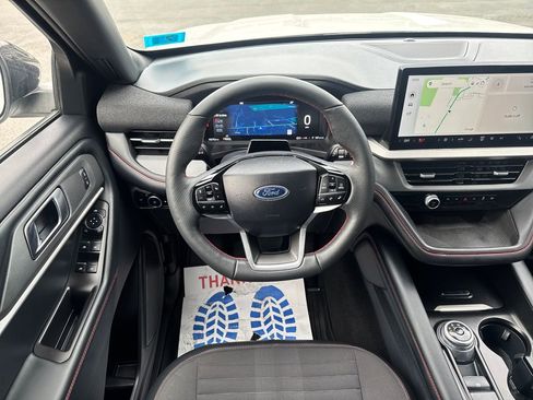 Used 2025 Ford Explorer ST-Line image 15