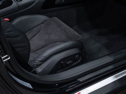 Used 2014 Audi R8 V8 AWD/4WD image 32