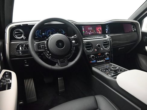 New 2027 Rolls-Royce Cullinan Black Badge AWD/4WD image 13