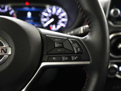 Used 2022 Nissan Sentra SR w/ SR Premium Package image 24