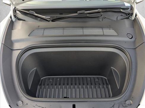 Used 2022 Tesla Model Y Performance image 21