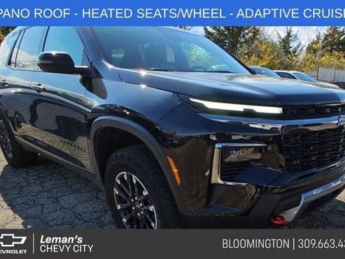 Used 2025 Chevrolet Traverse Z71 image 1