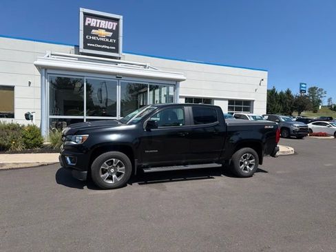 Used 2015 Chevrolet Colorado Z71 AWD/4WD image 2