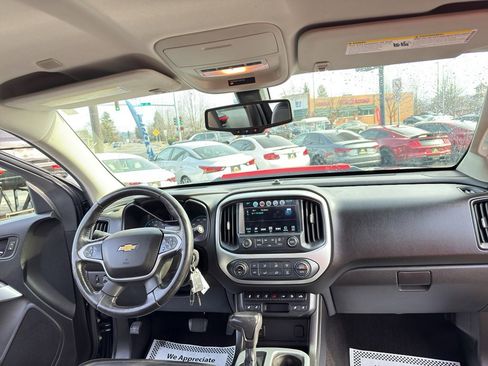 Used 2018 Chevrolet Colorado ZR2 image 13