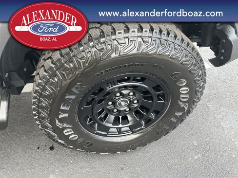 New 2026 Ford Bronco Outer Banks w/ Sasquatch Package image 9