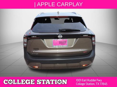 Certified 2025 Nissan Kicks SR FWD image 5