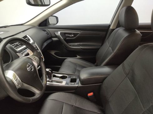 Used 2016 Nissan Altima 2.5 SL w/ Interior Lighting Package FWD image 17