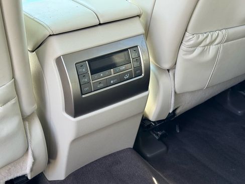 Used 2019 Lexus GX 460 Premium AWD/4WD image 28