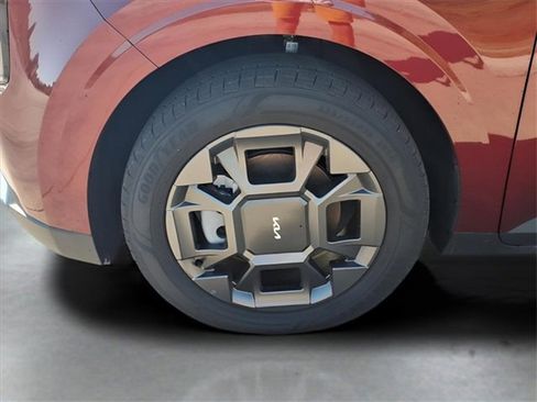 New 2026 Kia Carnival EX image 21