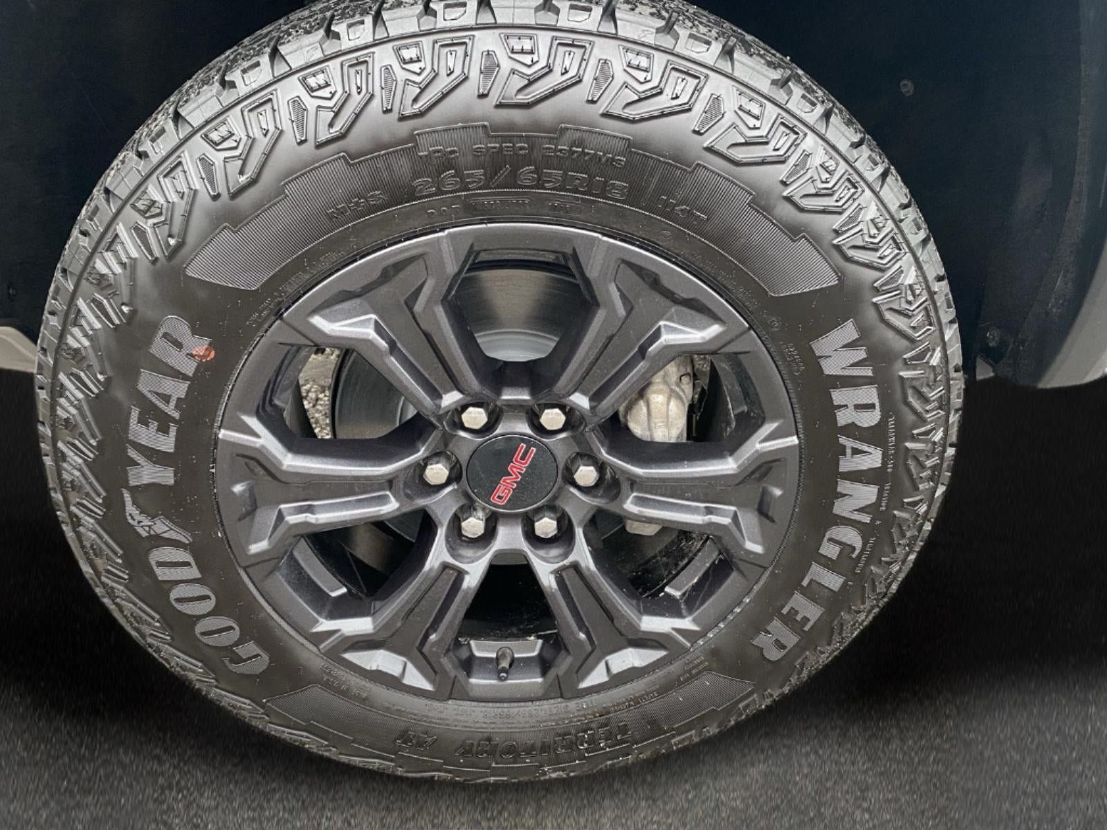 Used 2025 GMC Canyon Elevation AWD/4WD image 13