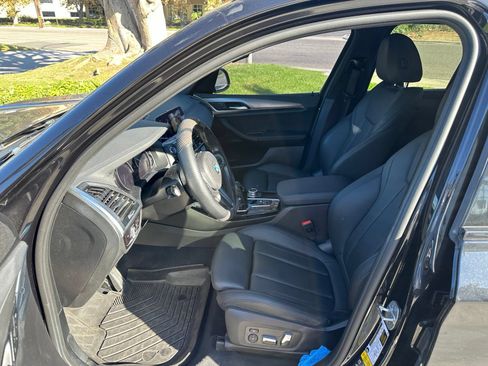 Used 2021 BMW X3 xDrive30i w/ M Sport Package AWD/4WD image 2