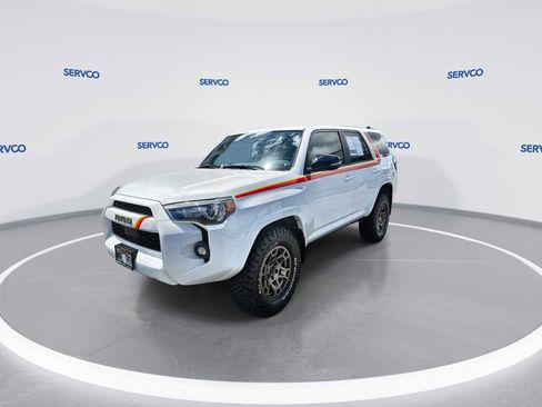 Used 2023 Toyota 4Runner 40th Anniversary SE AWD/4WD image 4