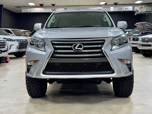 Used 2014 Lexus GX 460 w/ Premium Package image 3