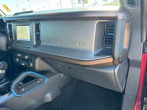 Used 2021 Ford Bronco Outer Banks image 24