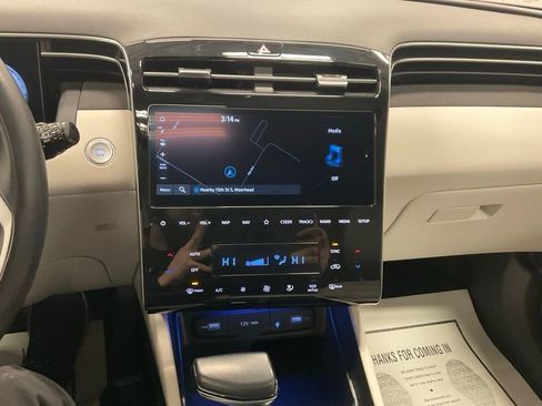 Used 2024 Hyundai Tucson SEL w/ Convenience Package image 16