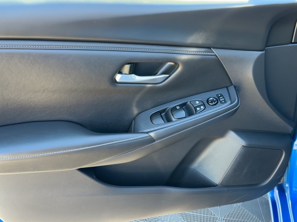 Used 2025 Nissan Sentra SV FWD image 14