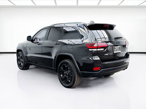 Used 2019 Jeep Grand Cherokee Laredo image 6