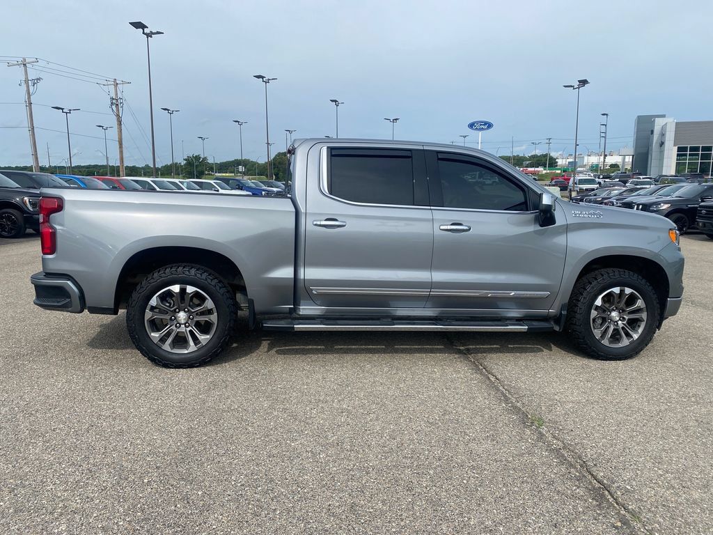 Used 2023 Chevrolet Silverado 1500 High Country w/ Technology Package AWD/4WD image 7