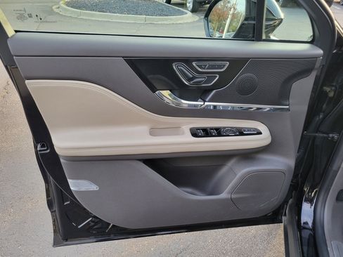 Certified 2024 Lincoln Corsair AWD w/ Equipment Group 101A image 33