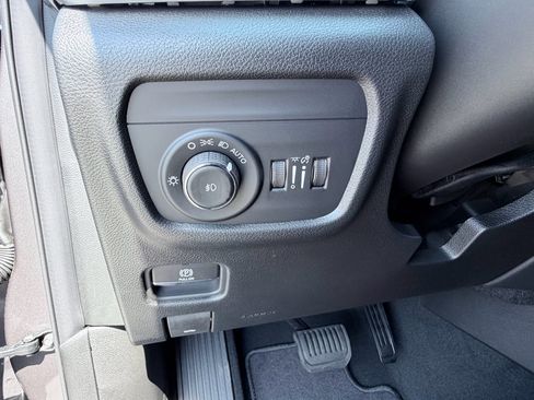 New 2026 Jeep Grand Cherokee L Limited RWD image 13