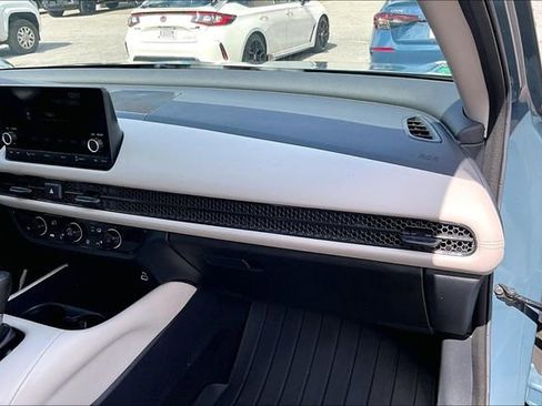 Used 2023 Honda HR-V LX image 21